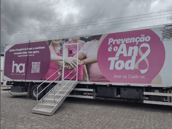 Carreta do Amor atende mulheres santanenses!