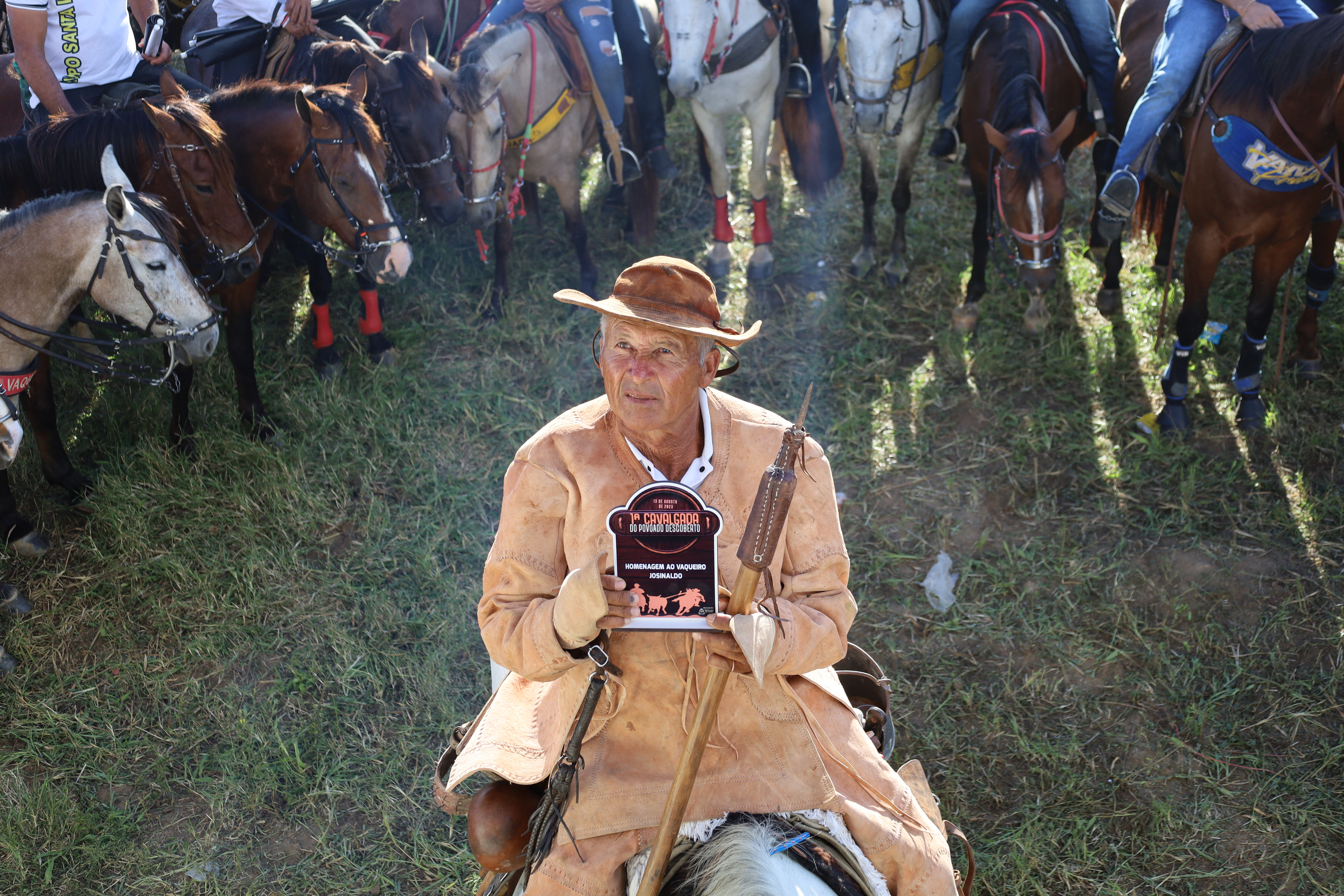 Prefeitura realiza 1ª Cavalgada do Povoado Descoberto