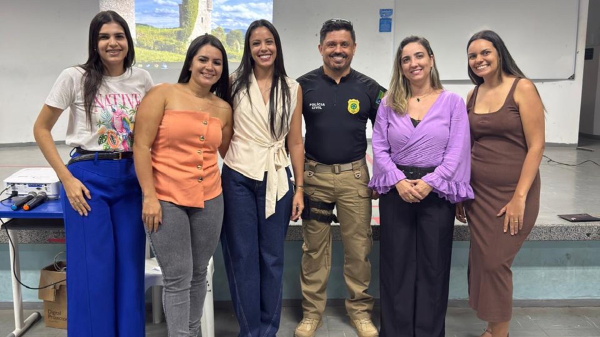 Prefeitura de Umbaúba promove ação de conscientização sobre a violência contra mulheres