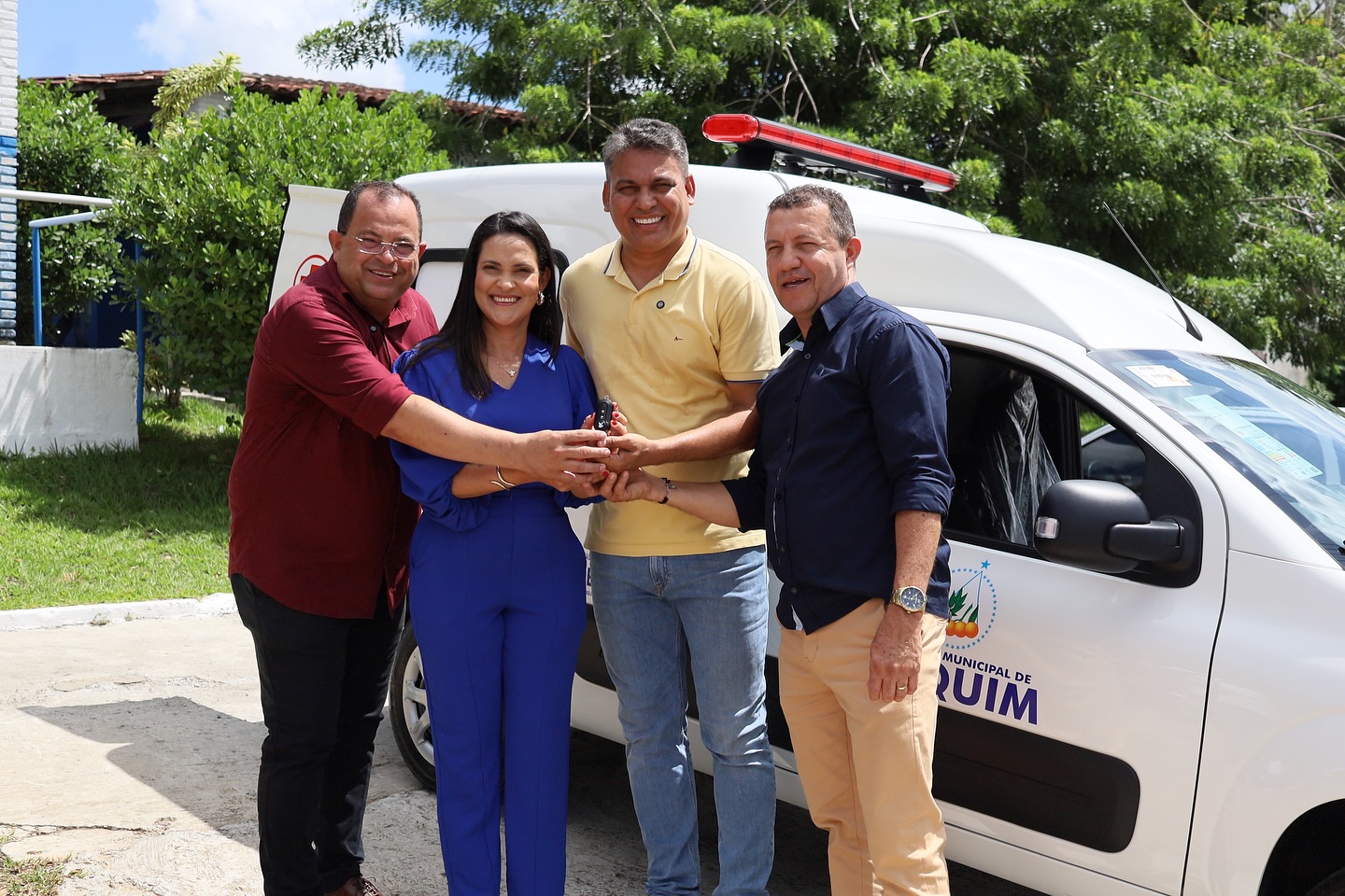 Boquim Recebe Ambulância Nova em Comemoração ao Aniversário da Cidade, Aumentando a Qualidade da Saúde!