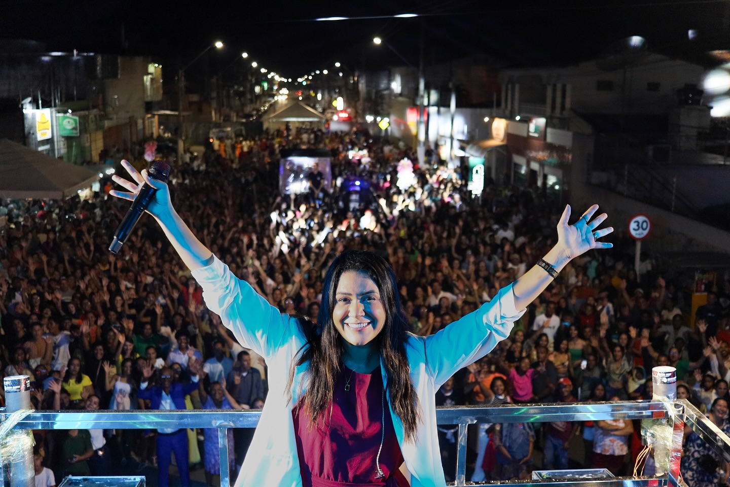 Uma noite de louvor e fé em Boquim! ?