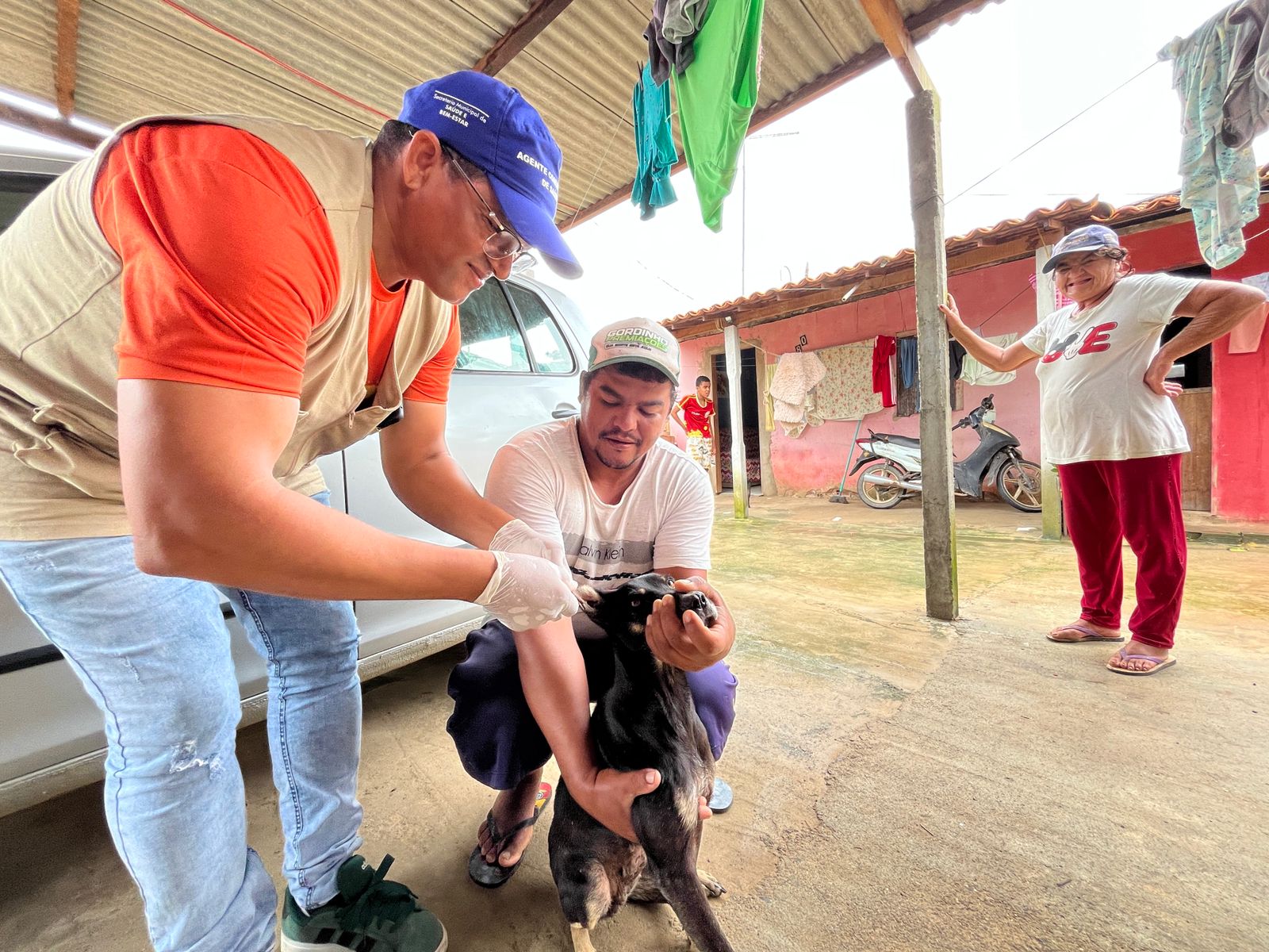 Vigilância em Saúde realiza testagem para leishmaniose no Povoado Três Irmãos