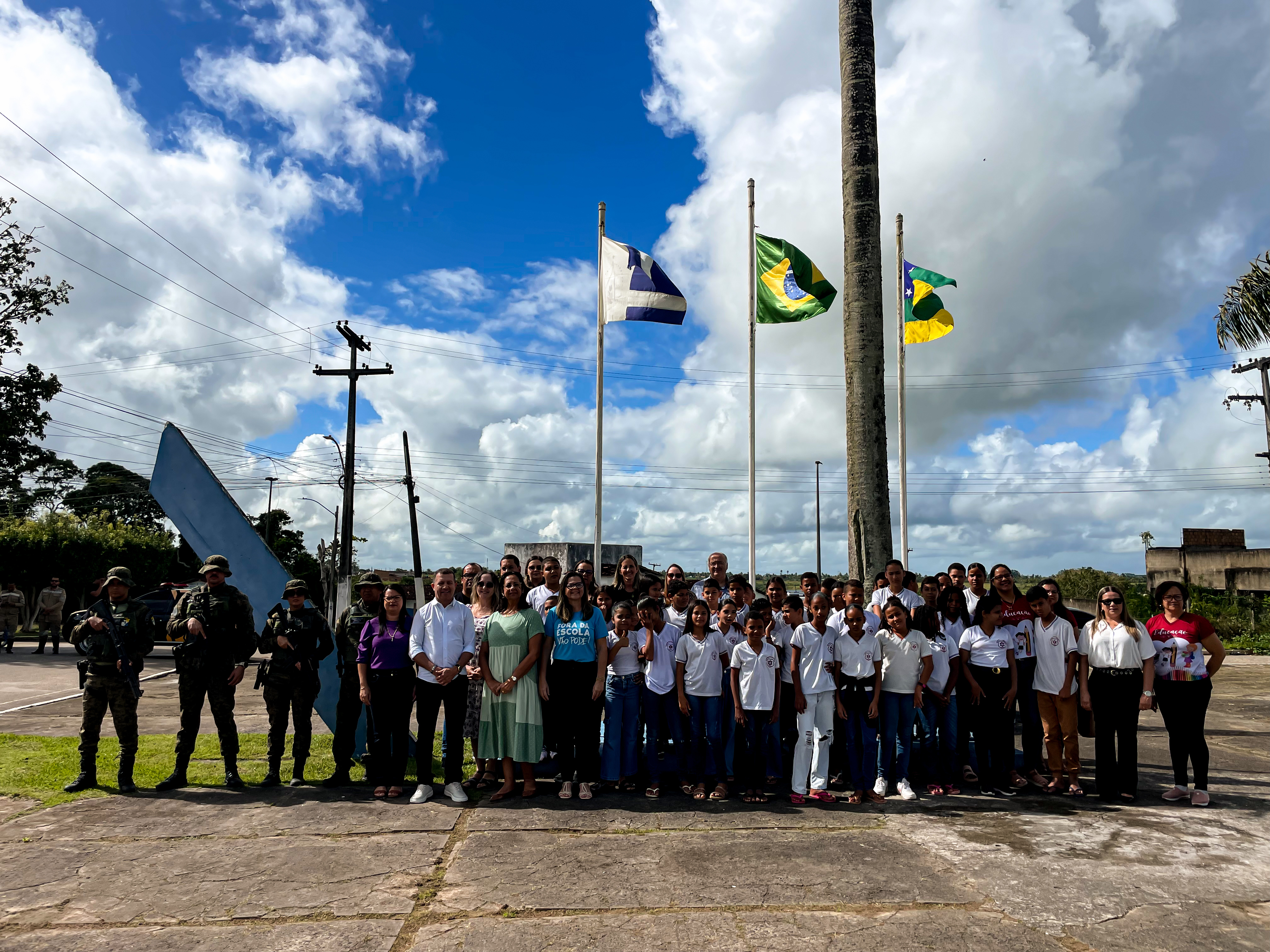 Hasteamento das bandeiras marca início de setembro em Boquim