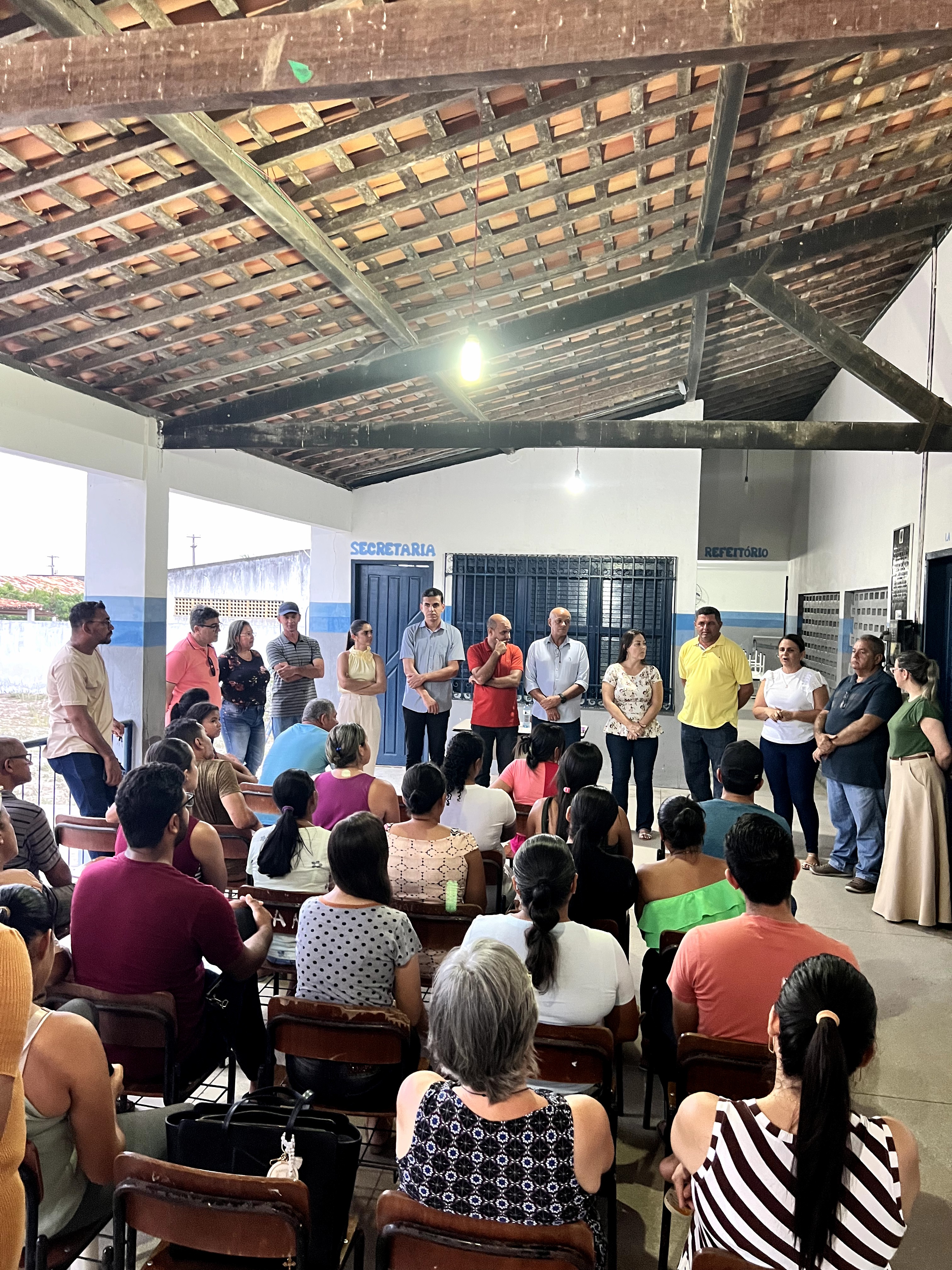 Prefeitura de Cumbe realiza encontro no Povoado Saco Grande para avaliar demanda educacional e possível reabertura da escola local