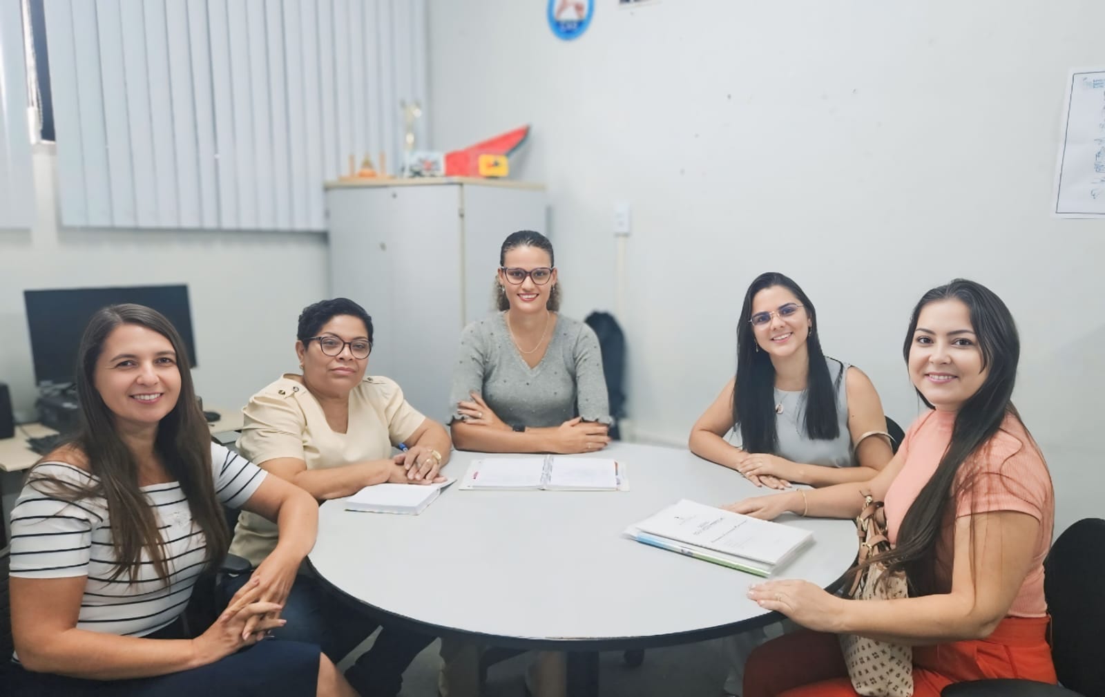 Avanços na Educação: Secretária Municipal de Educação em visita à SEDUC para discussões cruciais