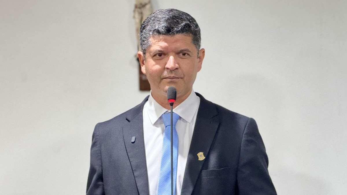 VEREADOR JONAS VIDAL DEFENDE COMPARECIMENTO DE SECRETÁRIOS E COBRA PROVAS EM DENÚNCIAS CONTRA A GESTÃO