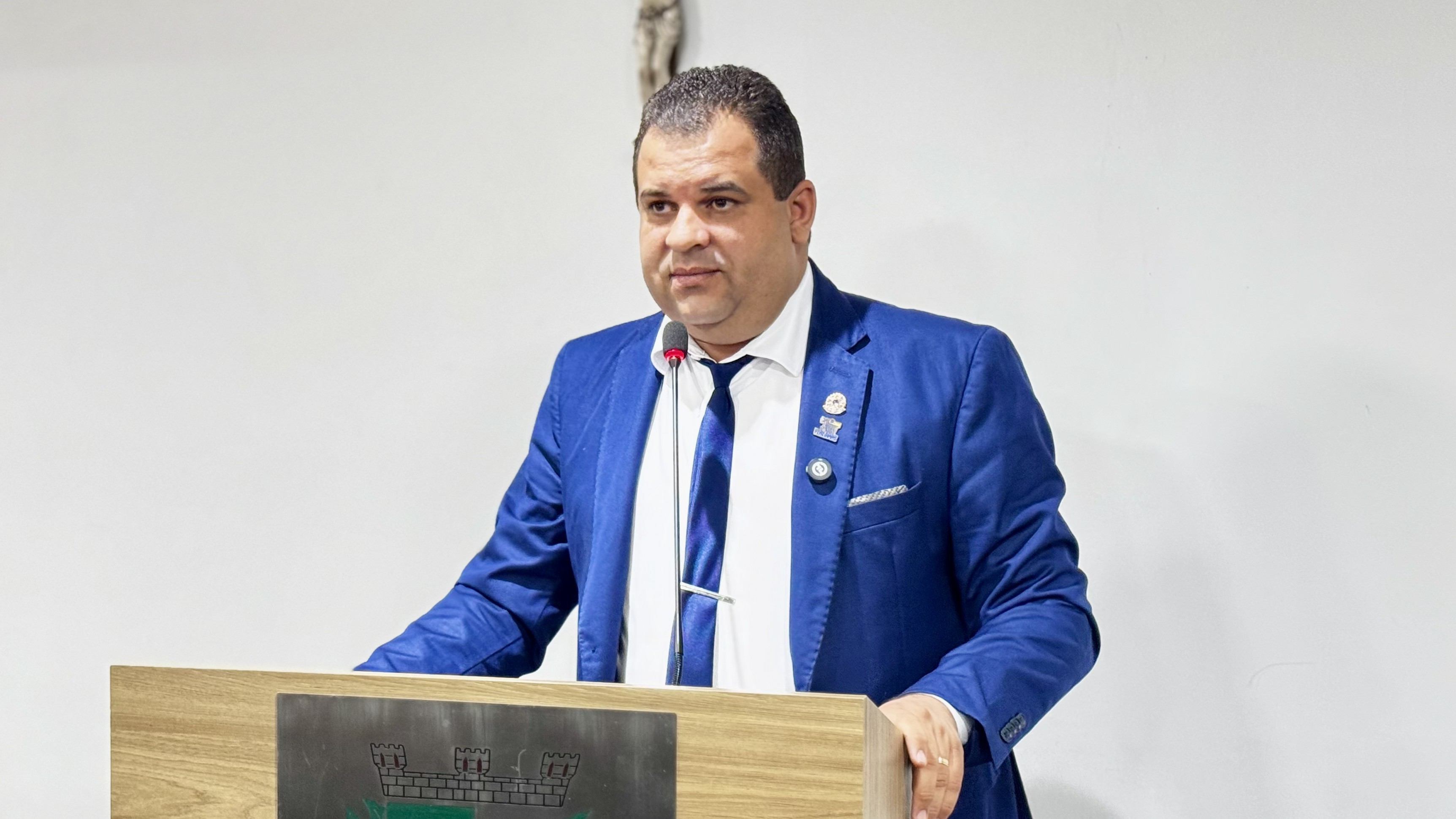 Vereador João Barbosa defende inclusão escolar e regularização da água