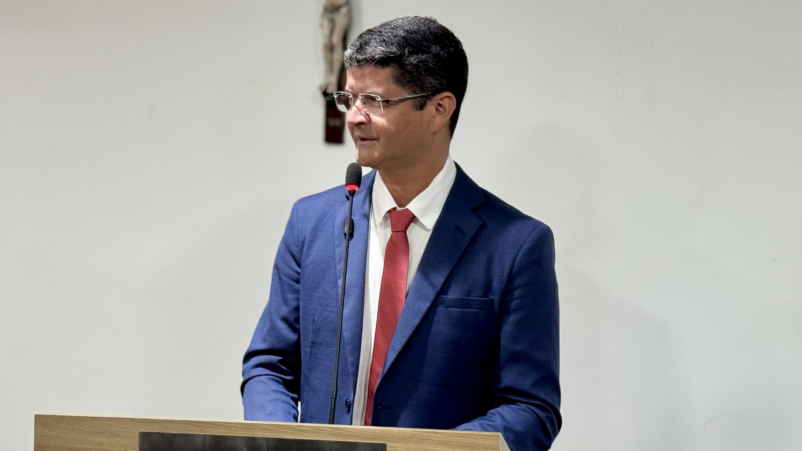 Vereador Jonas Vidal destaca respeito entre parlamentares e defende soluções para problemas de drenagem