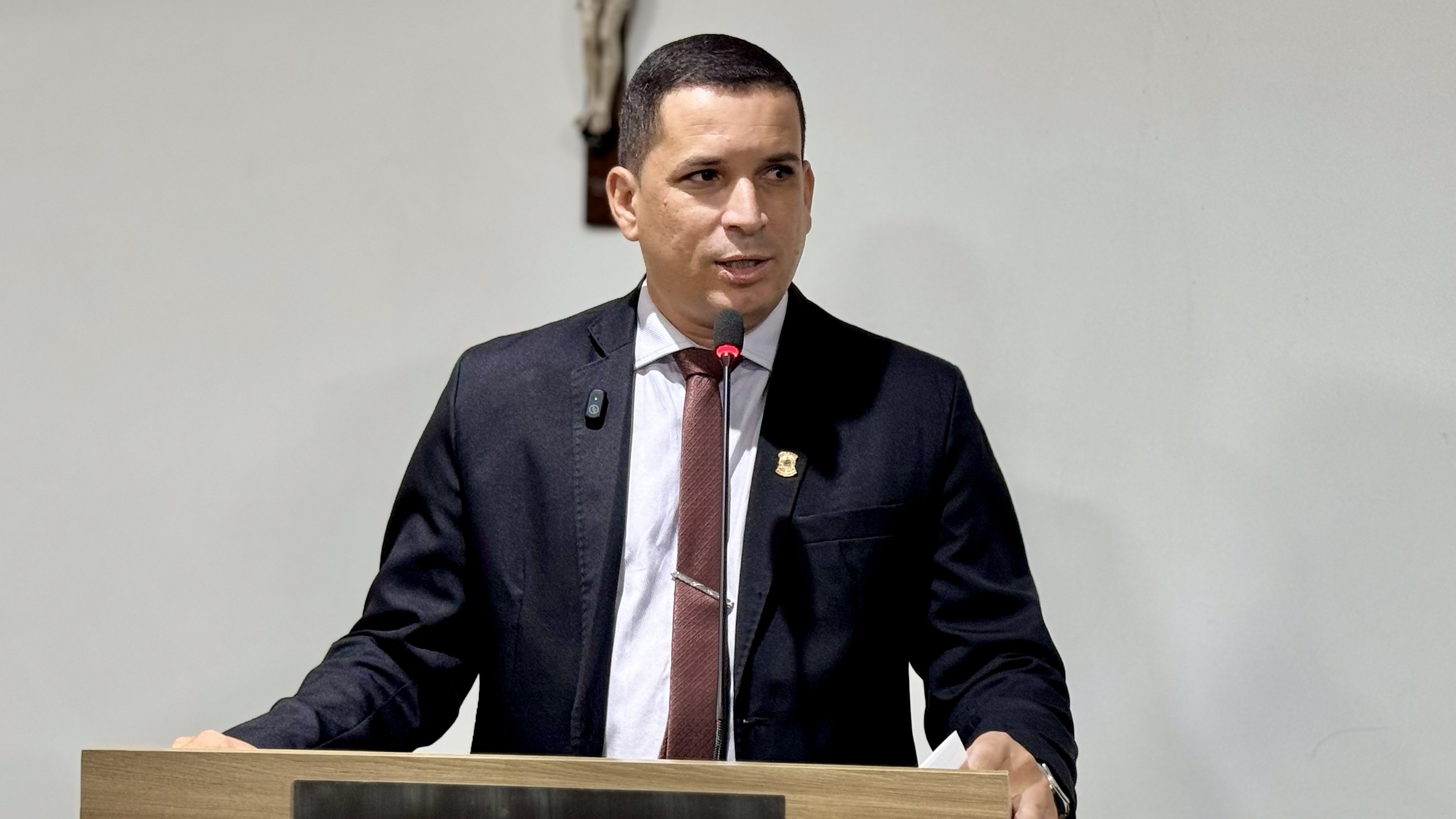 Vereador Paulinho de Cabeça Dantas denuncia problemas de infraestrutura em povoados de Boquim
