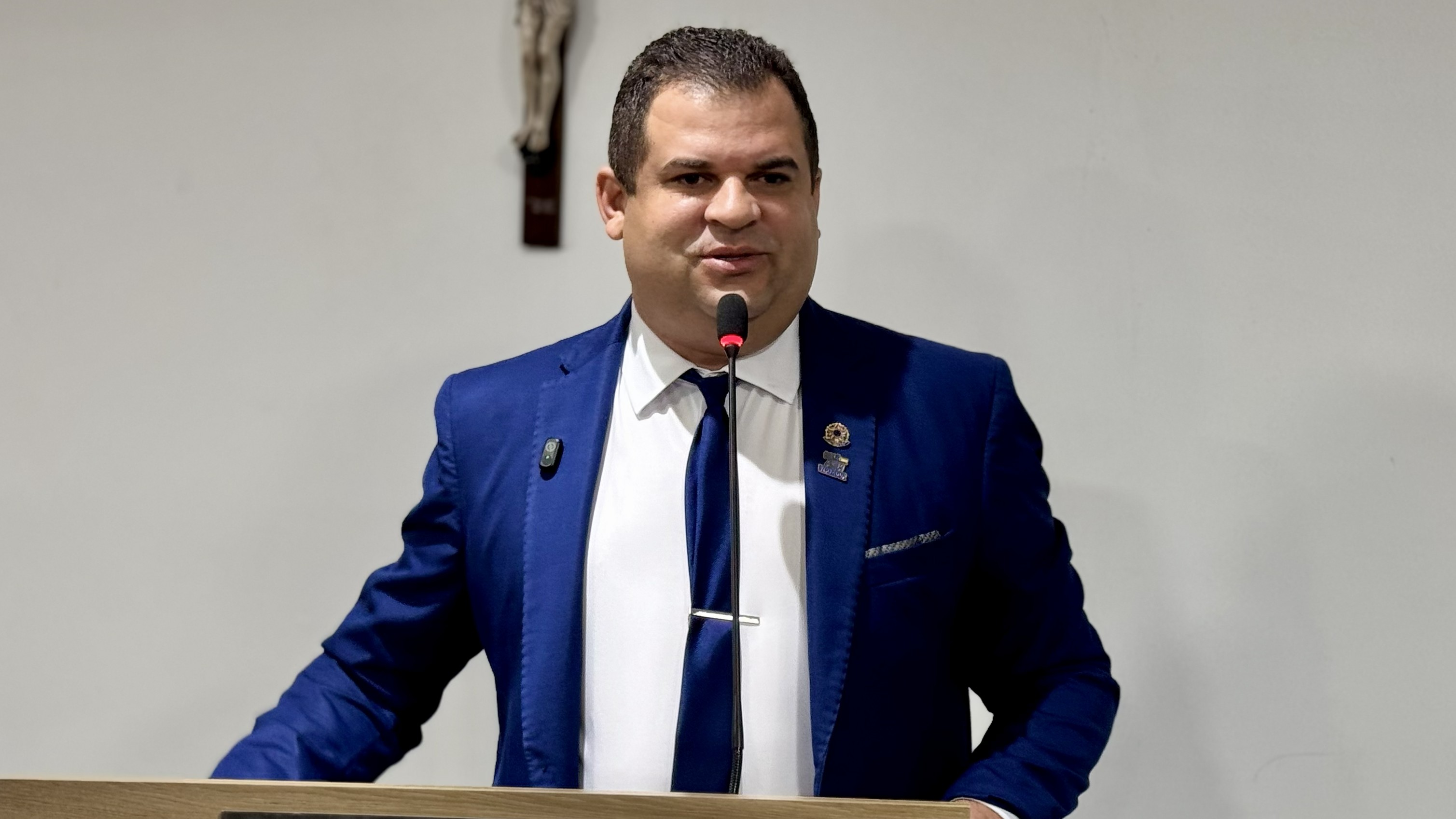 Vereador João Barbosa defende doação de imóvel para associação e cobra respostas da Prefeitura