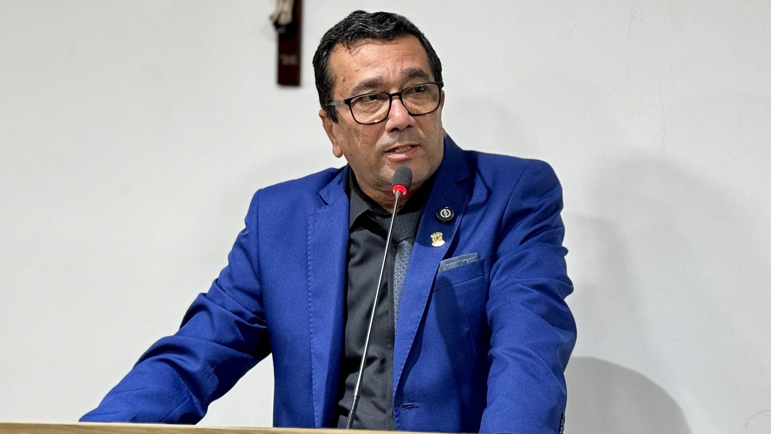 Vereador Jorge Alves debate mercado da citricultura e homenageia famílias na Câmara de Boquim