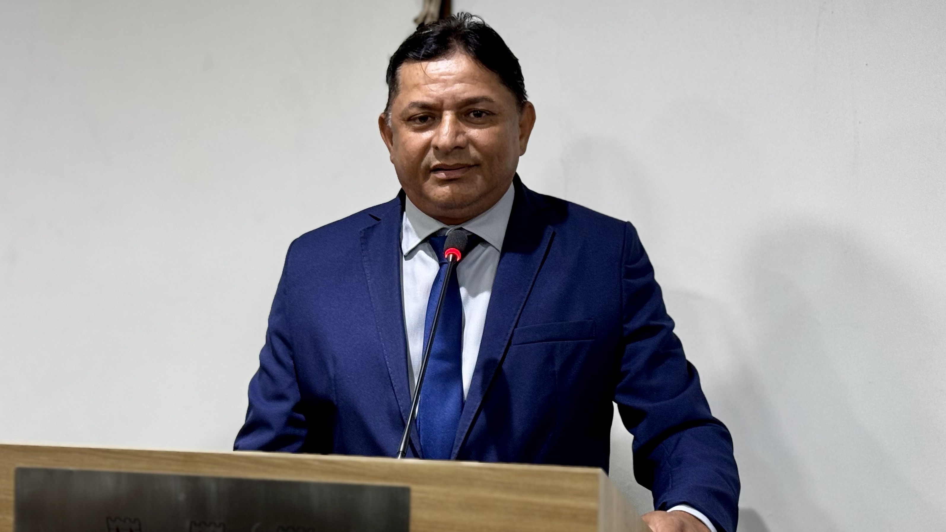 Vereador Geraldo de Catalão destaca capacitação de agentes públicos e celebra investimentos na educação e infraestrutura rural