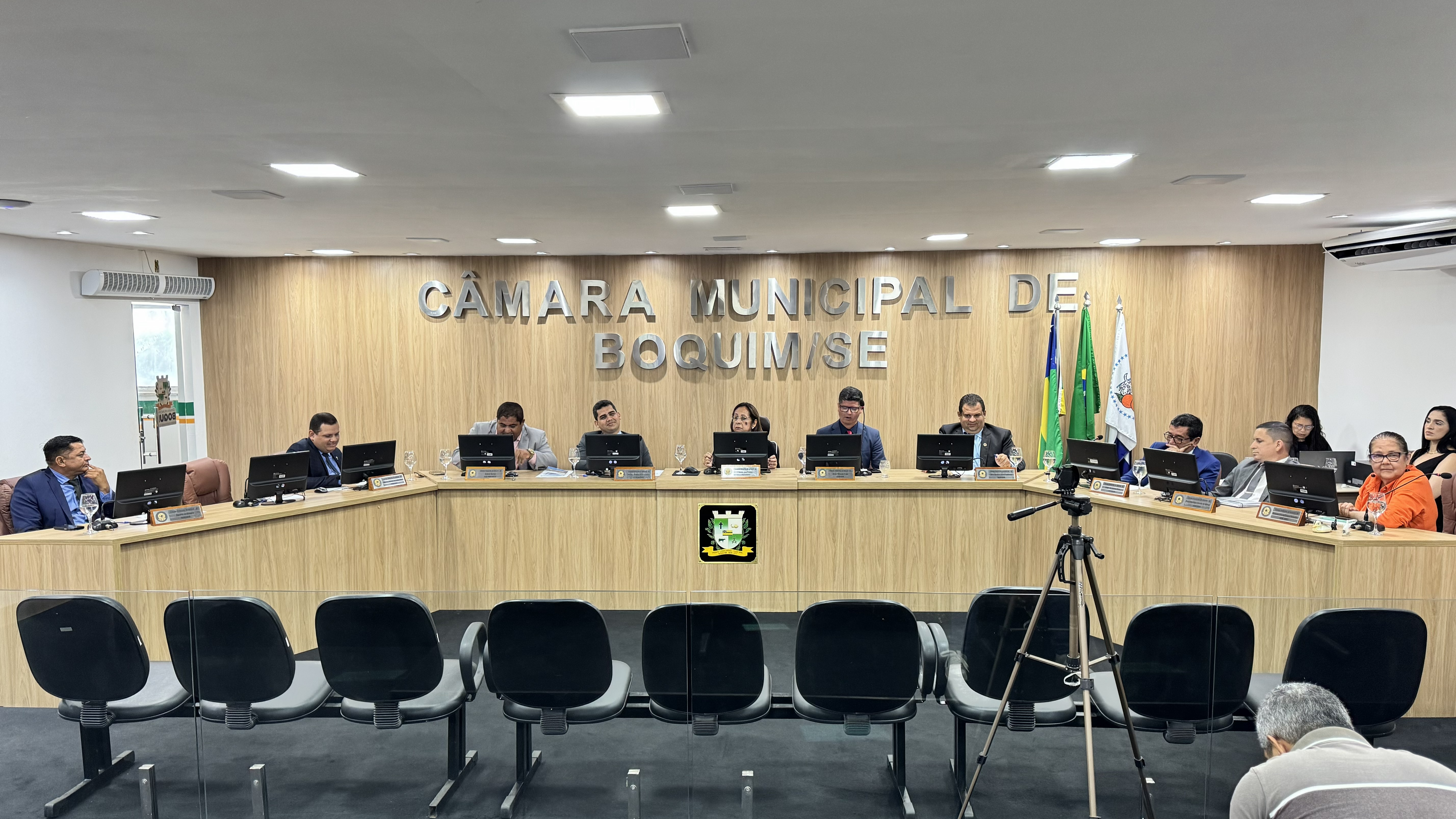 Plenário da Câmara de Vereadores de Boquim aprova margem consignável e debate saúde, infraestrutura e tributos