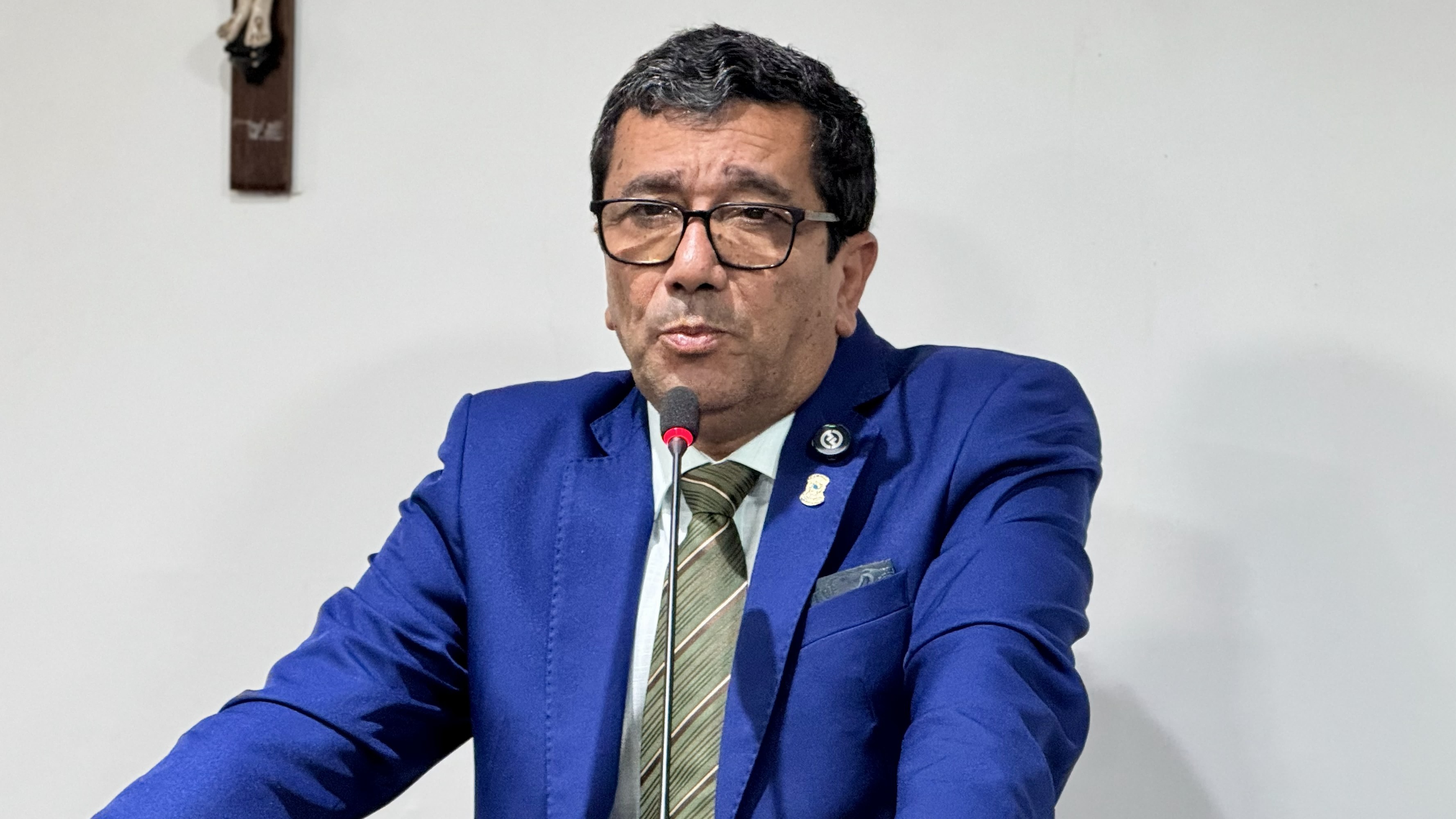 Vereador Jorge Alves aborda impactos da reforma tributária e geração de empregos no município