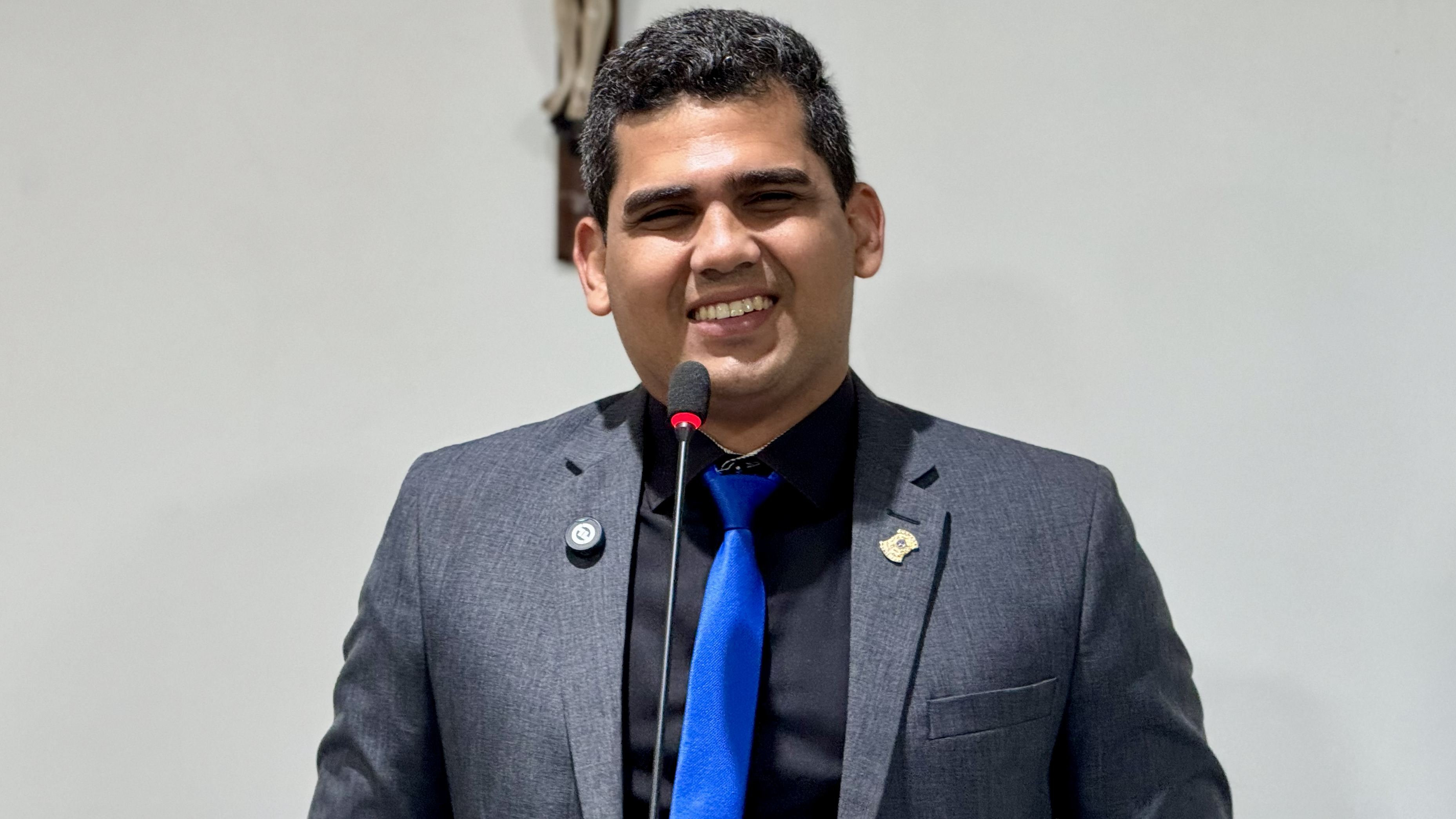 Vereador Vitor Maciel propõe vacinação domiciliar para pessoas com TEA e PCD em Boquim