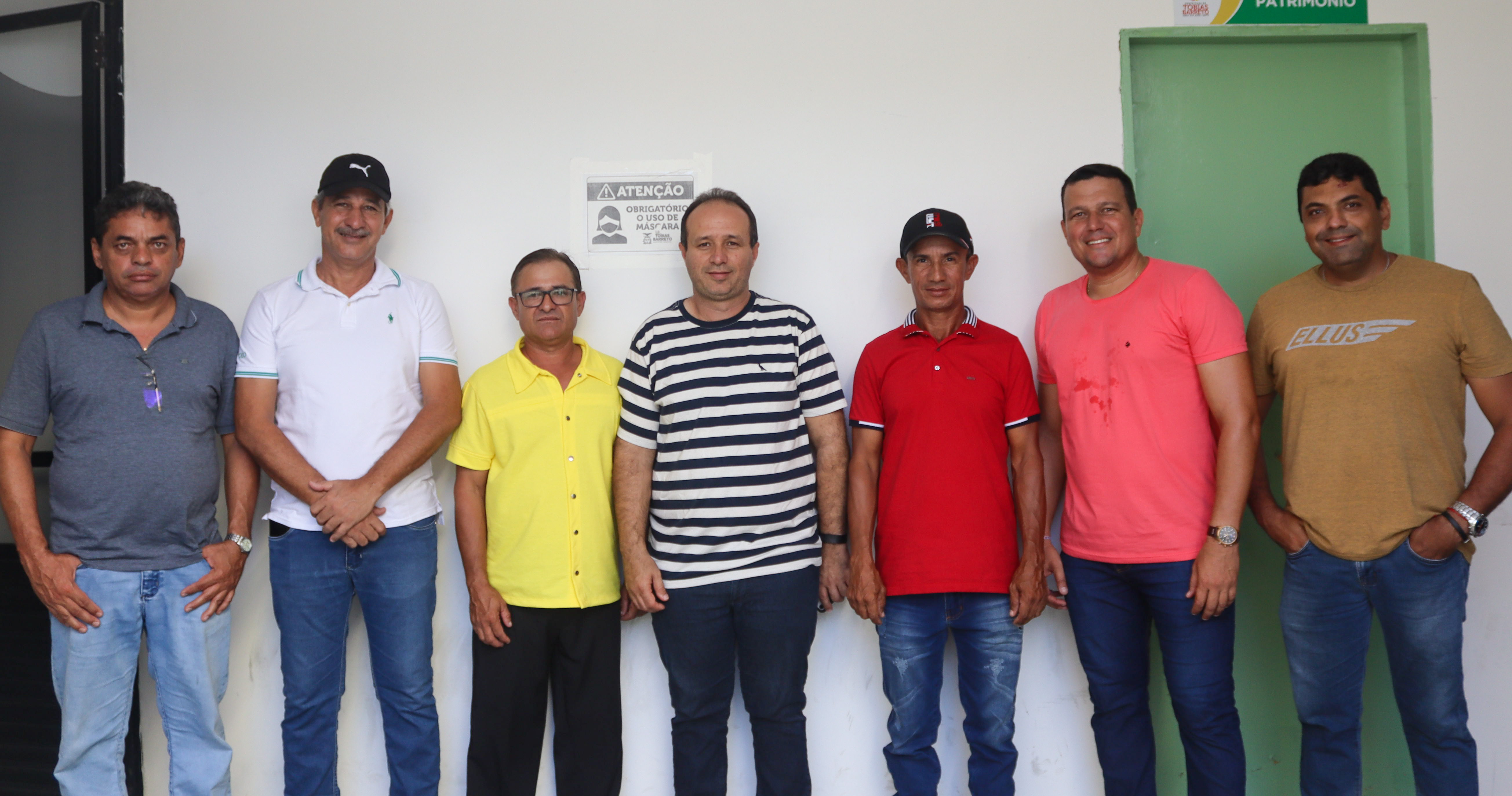 PARLAMENTARES PRESENCIAM NOMEAÇÃO DE NOVOS SECRETÁRIOS MUNICIPAIS