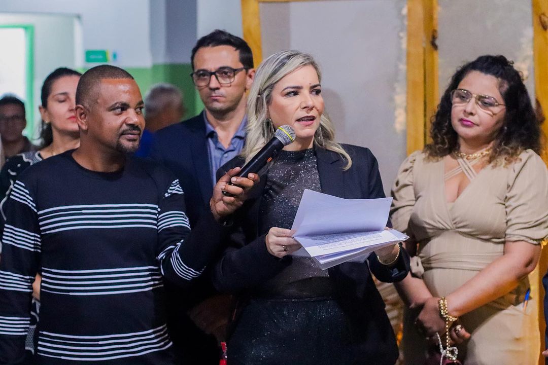 VEREADORES ACOMPANHAM INAUGURAÇÃO DE NOVA SEDE DA SECRETARIA DE EDUCAÇÃO MUNICIPAL
