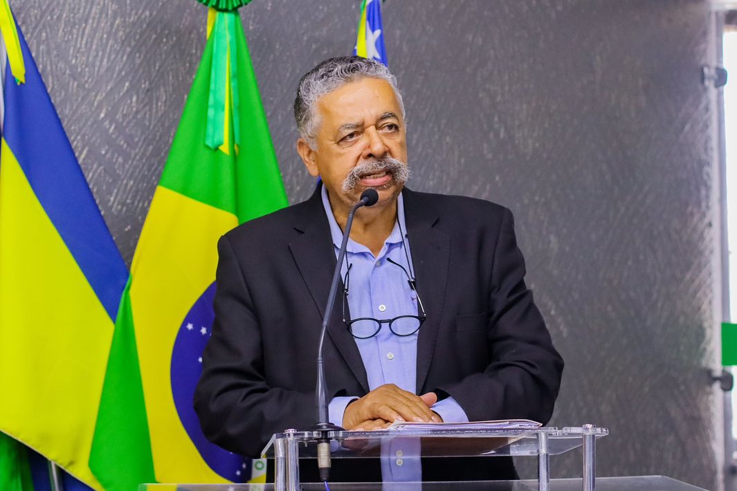 CÂMARA MUNICIPAL RECEBE REPRESENTANTE PRESIDENTE DA ASSSOCIAÇÃO DE RÁDIOS COMUNITÁRIAS