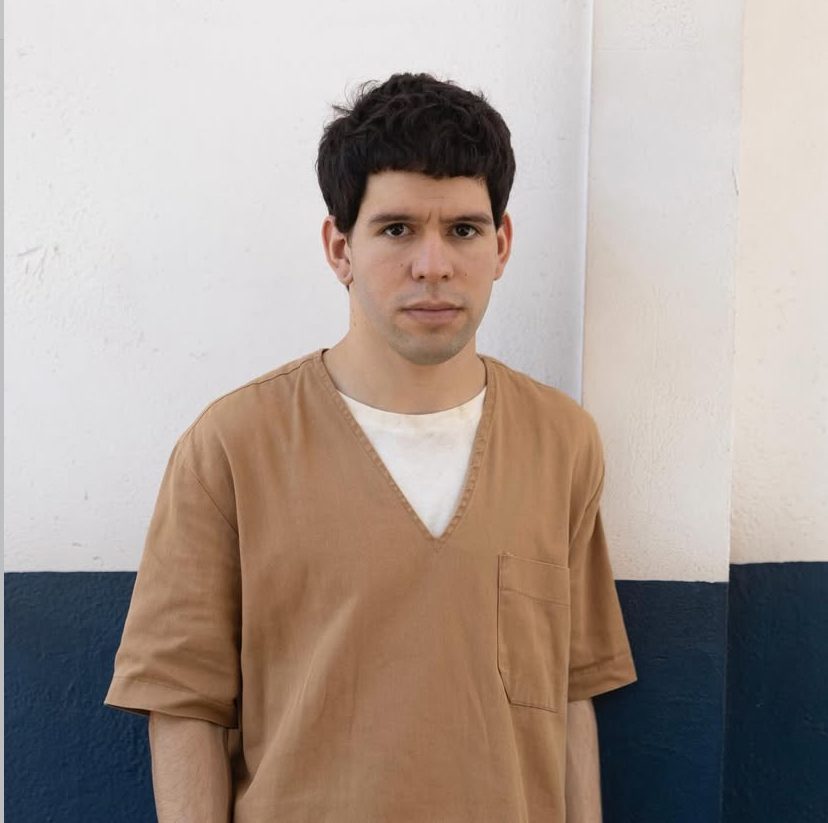 Conheça Cael Benício, o ator tobiense que está fazendo sucesso na série 'Tremembé'