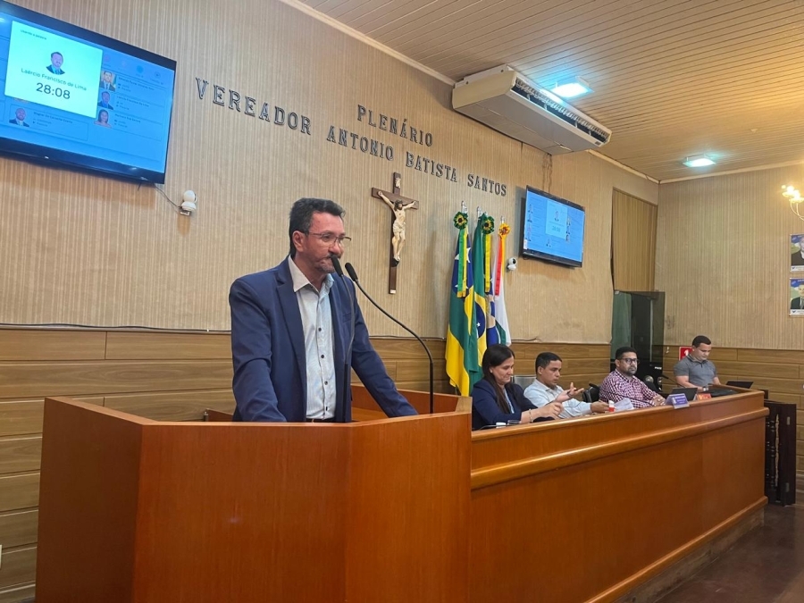 VEREADORES COBRAM CONCLUSÃO DE OBRAS EM LARANJEIRAS