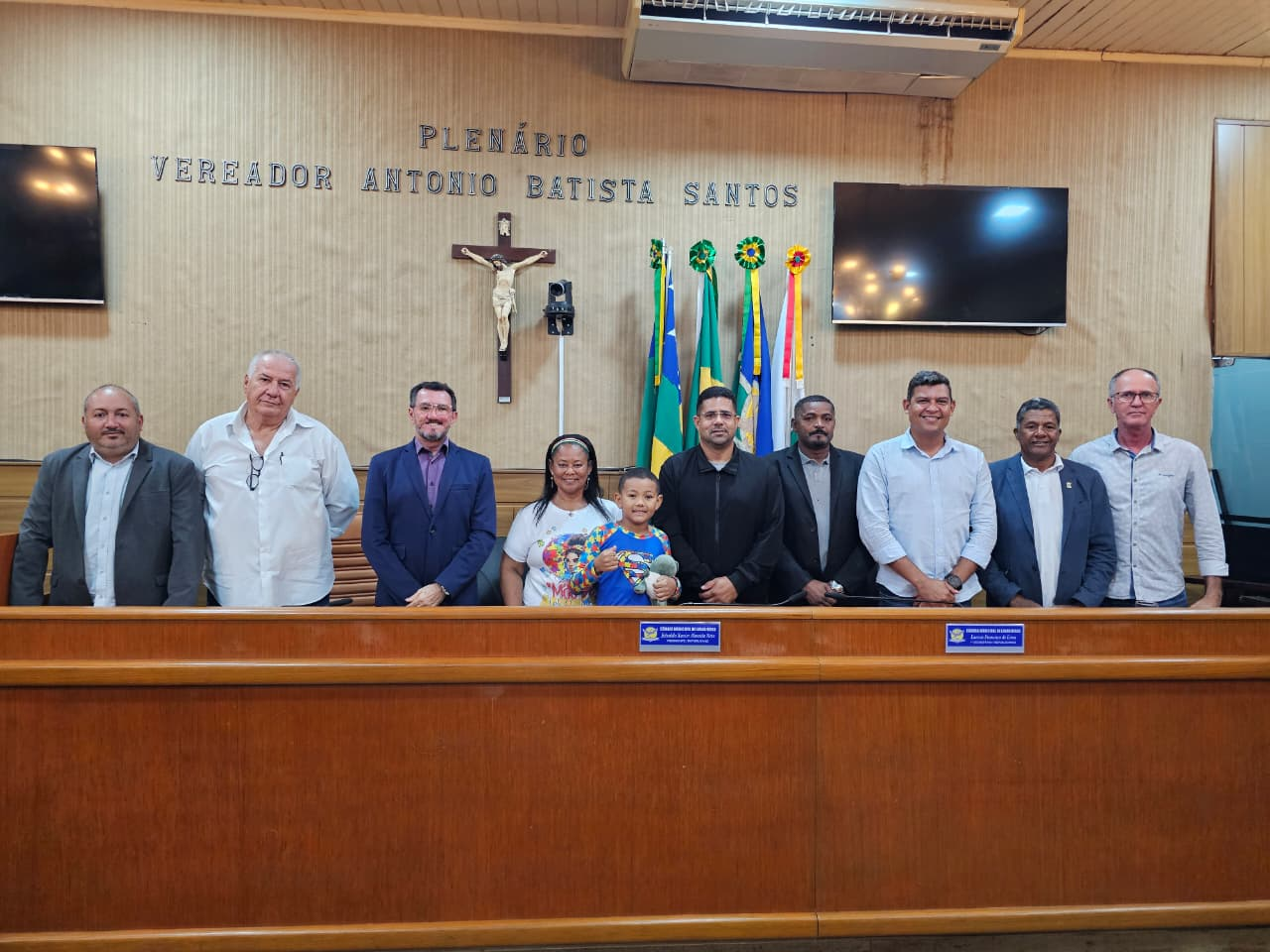 VEREADORES DESTACAM POLÍTICAS DE INCLUSÃO SOCIAL E OBRA INÉDITA DE PAVIMENTAÇÃO  EM LARANJEIRAS