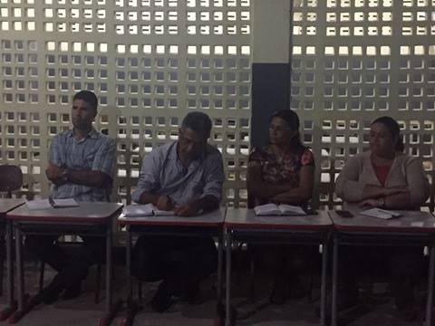 Prefeito se reúne com secretários e a comunidade do Povoado Carro Quebrado.
