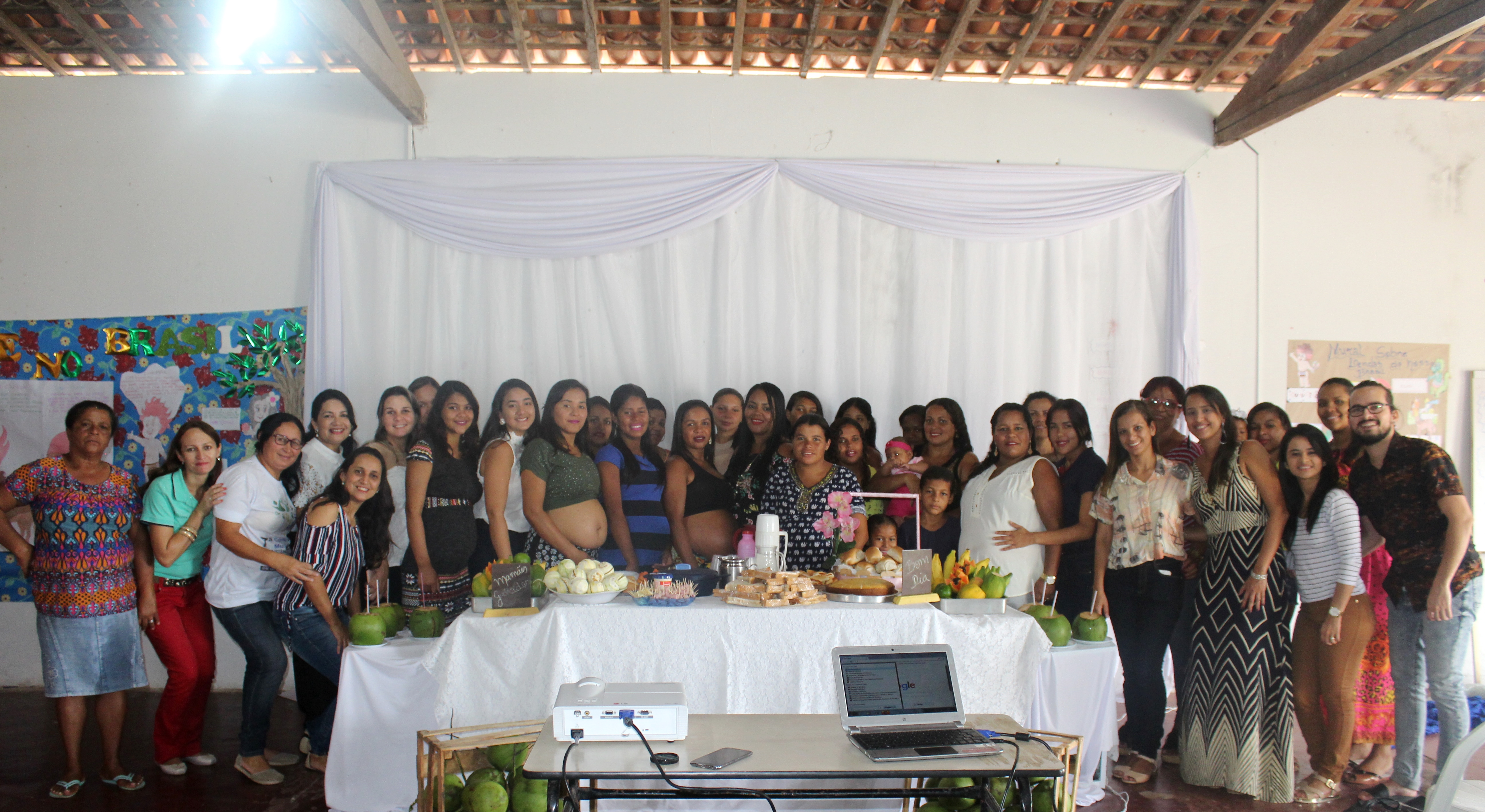 Grupo de gestantes atendidas pelo CRAS/PAIF participaram de uma manhã especial.