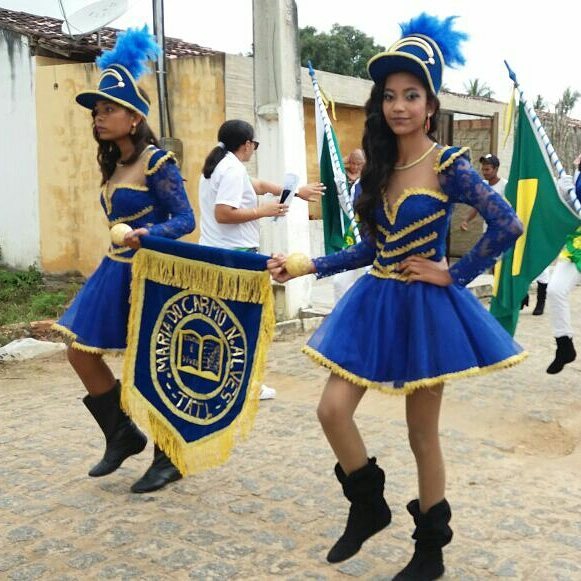 Encerrando a programação dos desfiles cívicos do município, tivemos um final de semana de muito patriotismo nos povoados do Tatu e Poxim.
