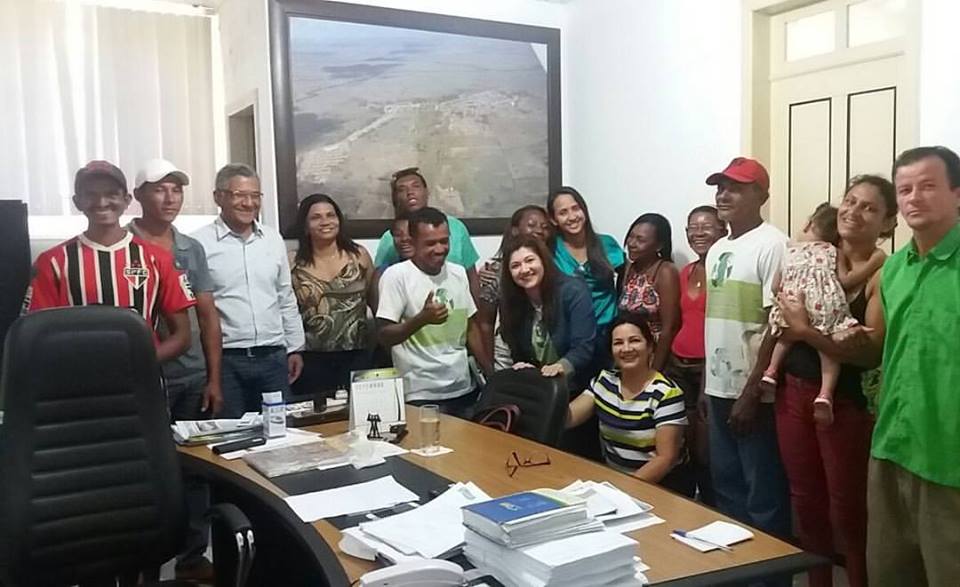 Hoje pela manhã aconteceu uma reunião de acompanhamento para criação da cooperativa com o Prefeito Municipal.