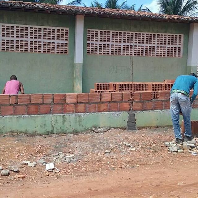 Prefeitura realiza melhorias em  escolas municipais do Projeto A e B.