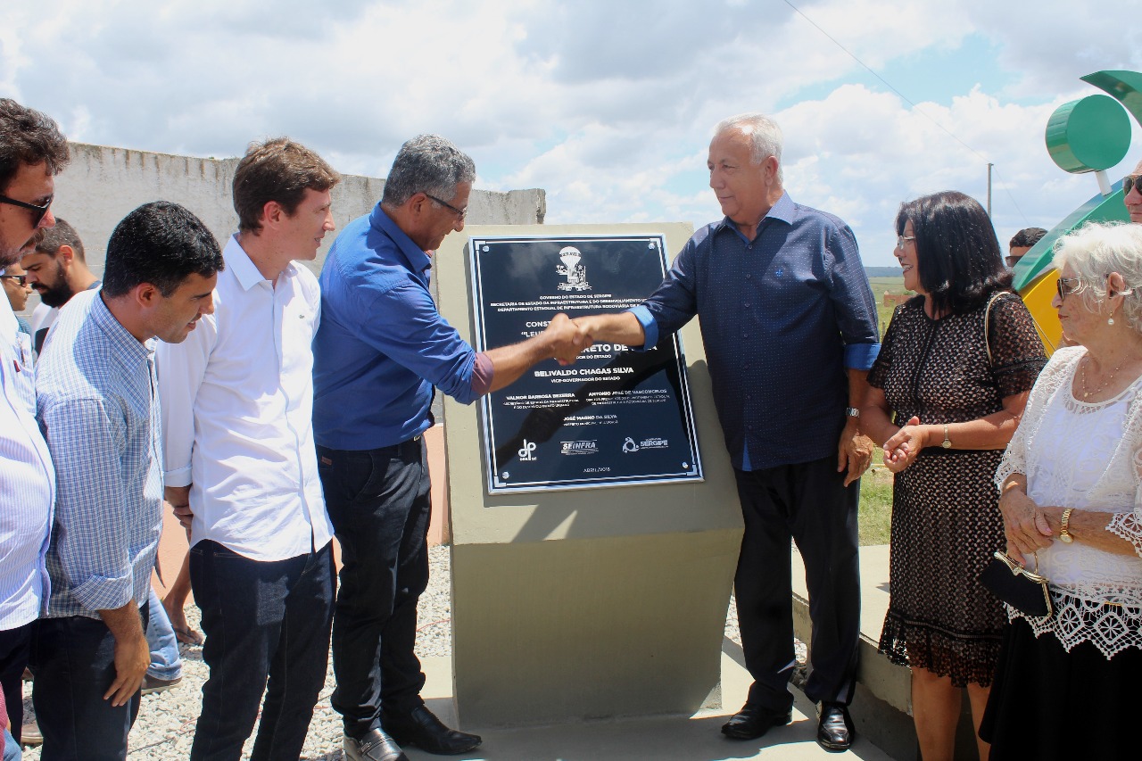 Japoatã recebeu o governador Jackson Barreto para descerrar a placa de inauguração da rodovia que liga Propriá a Japoatã.