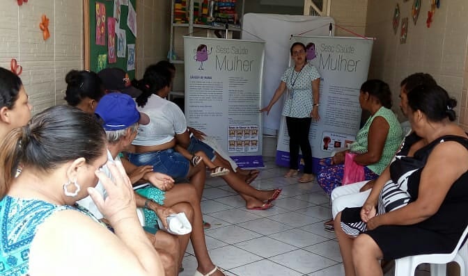 Sesc Saúde realiza palestra sobre prevenção do câncer de mama em Órgãos municipais.