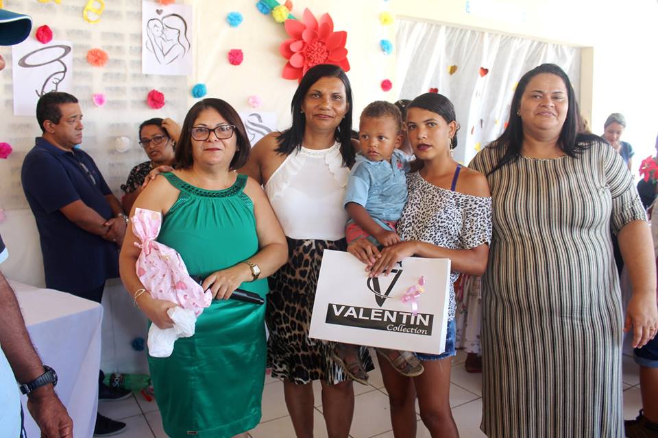 A Prefeitura de Municipal de Japoatã, através da Secretaria de Educação,  realizou as festas nas escolas municipais em homenagens às Mães.