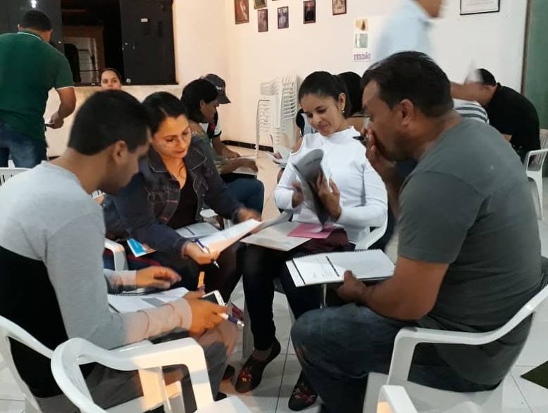 Oficina com foco no empreendedorismo é realizada pelo SEBRAE em parceria com a Prefeitura.