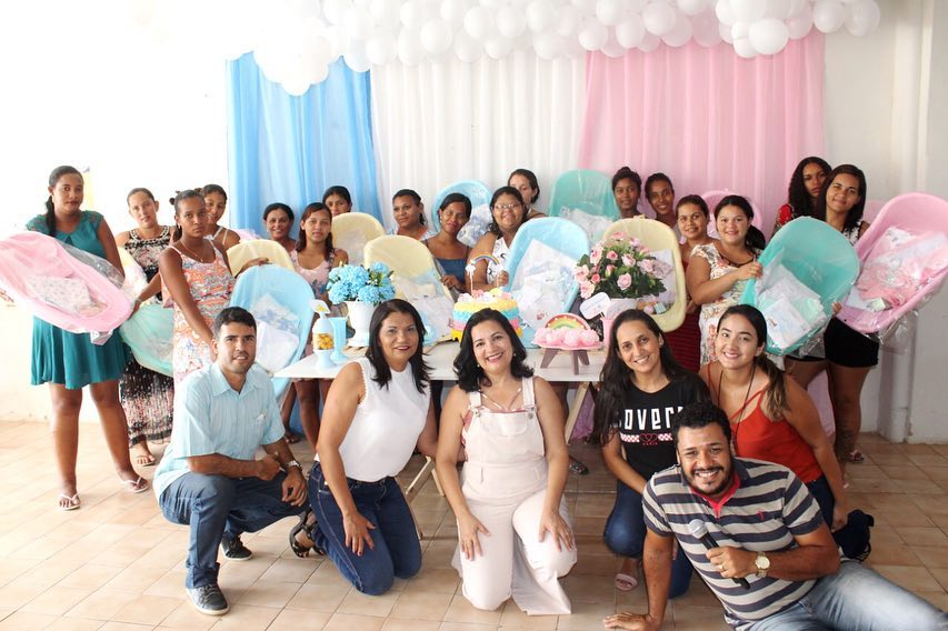 Secretaria de Assistência Social realiza entrega de Kits maternidade para o grupo de Gestante do PAIF.