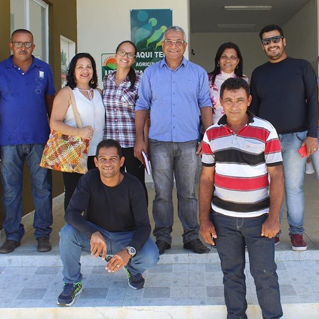 Prefeito visita cooperativa de agricultura familiar no sertão de Pernambuco