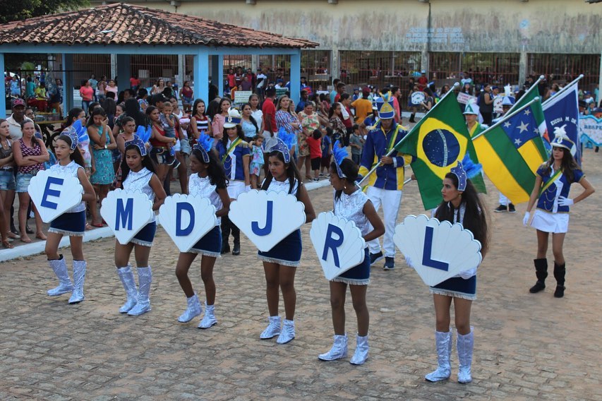 Hoje é dia de comemorar a independência de nosso país, dia de homenagear nossa amada pátria