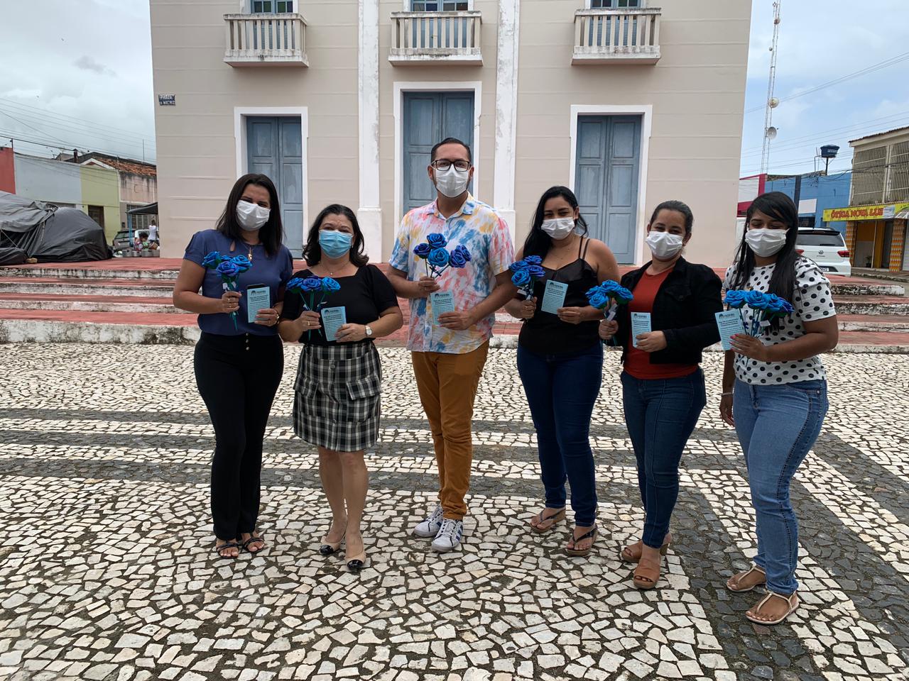CAPS realiza panfletagem na feira livre